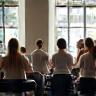 Photo de l’équipe de coiffeurs lors d’une formation